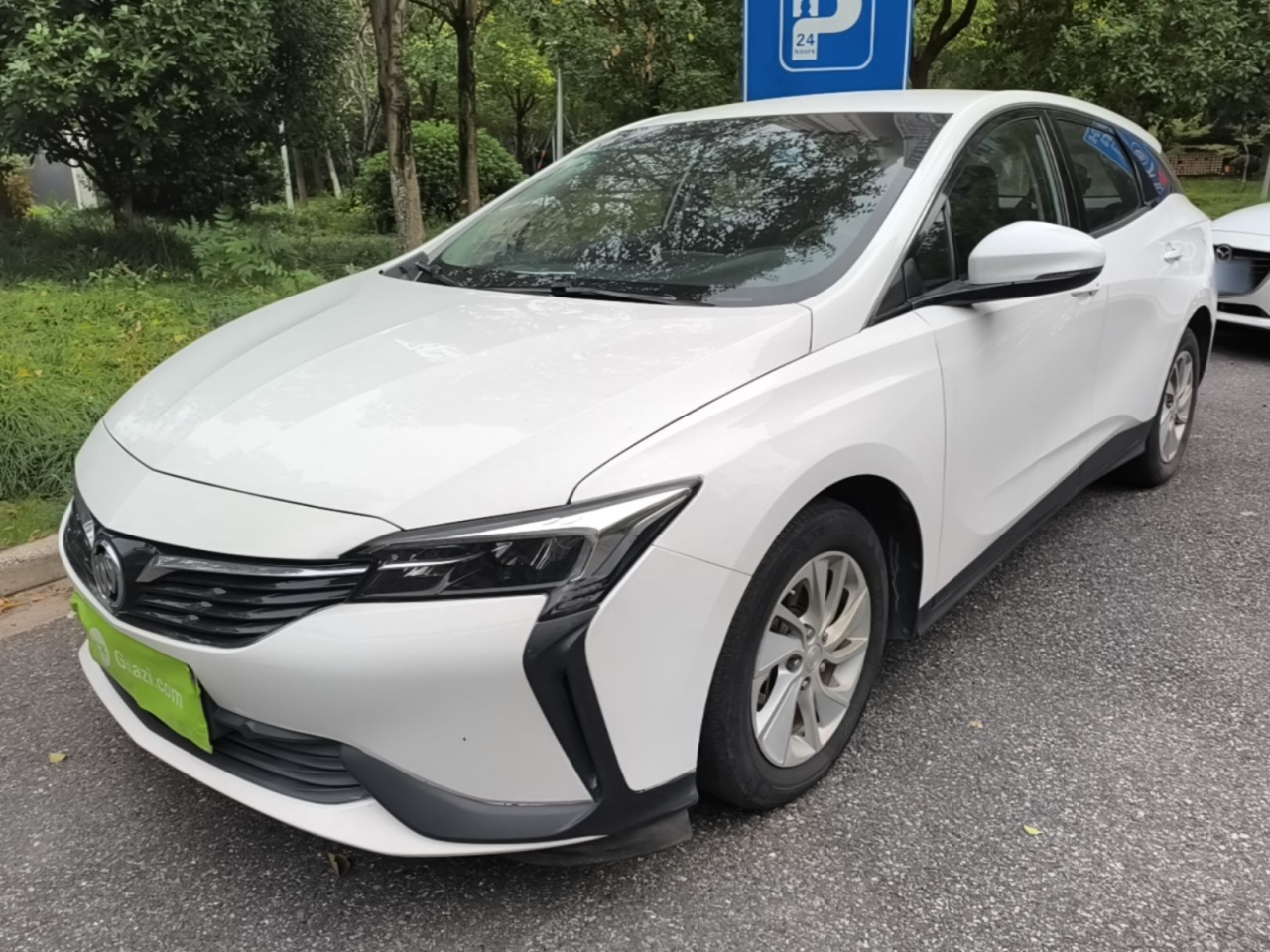 6 2022 PHEV Fashion
