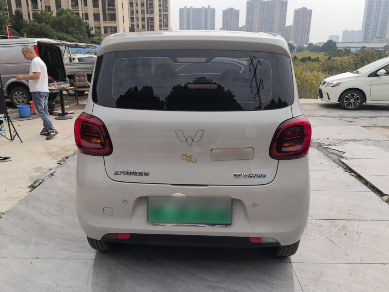 Hongguang MINIEV 2025 4th Gen 4-Door Advanced photo 3