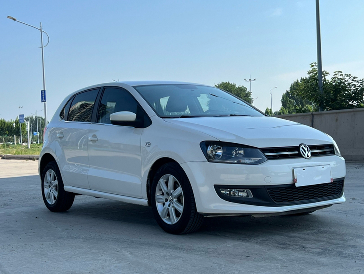 Polo 2013 1.6L AT Luxury photo 4