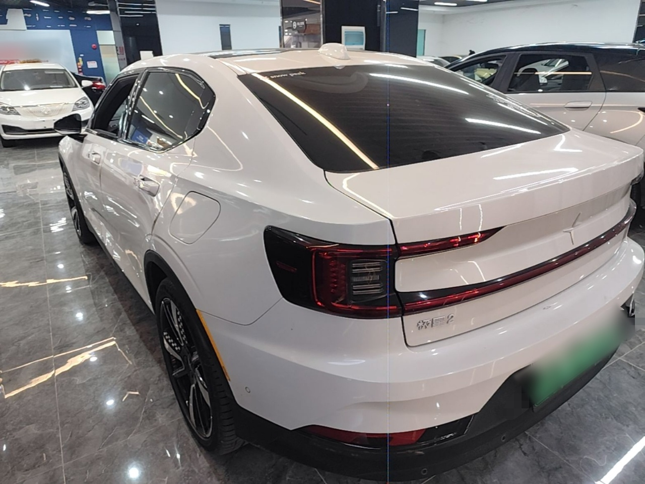 Polestar 2 2021 Standard Range photo 4
