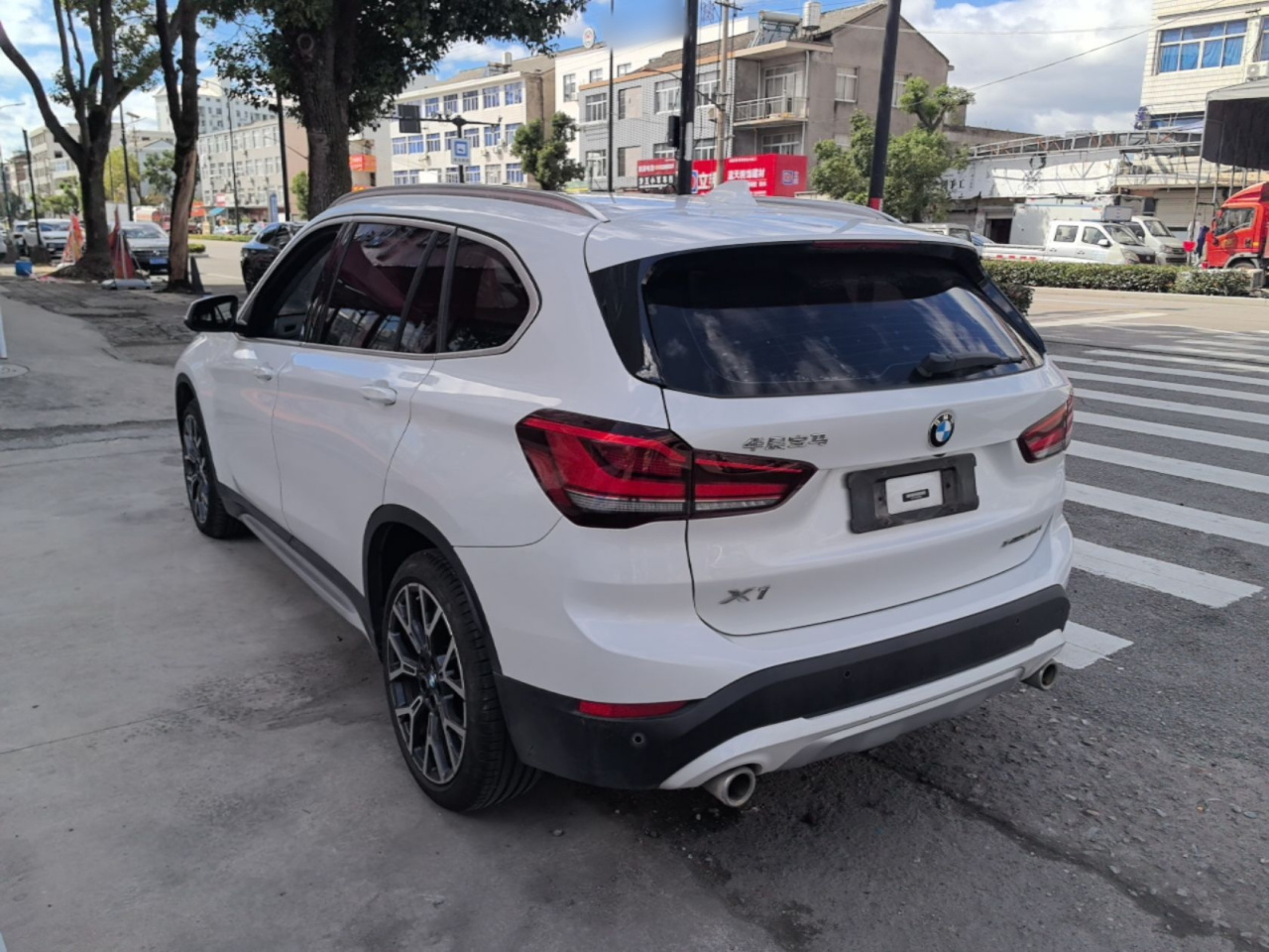 X1 2022 xDrive25Li Exclusive photo 4