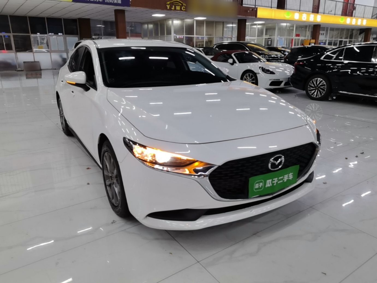3 Axela 2020 1.5L AT photo 3