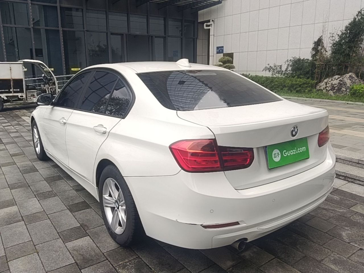 3 Series 2015 320i Fashion photo 4