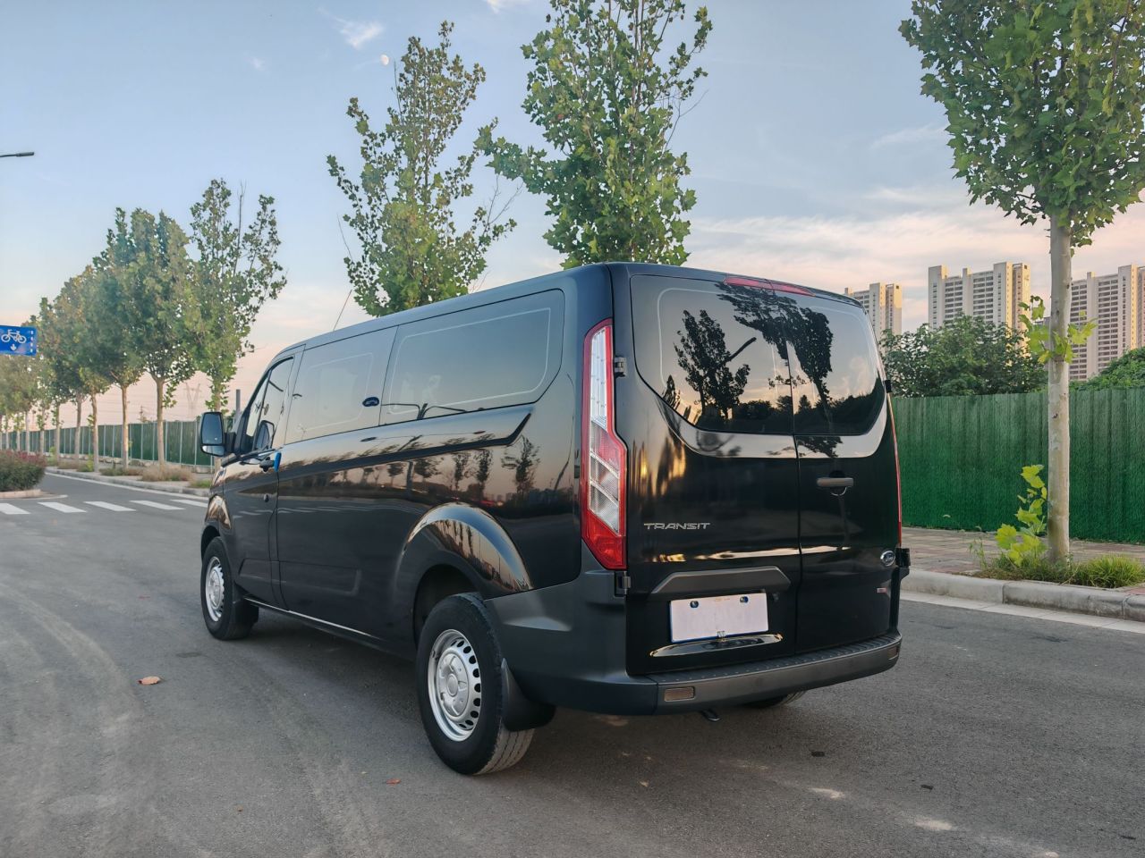 Transit 2020 2.0T Diesel Medium Wheelbase China VI photo 4