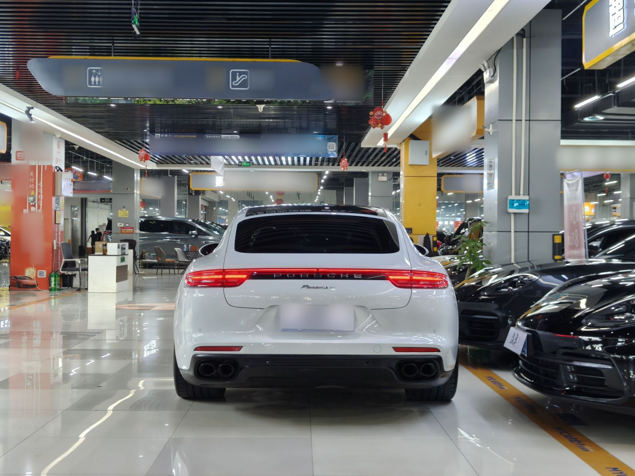 2019 Panamera Executive Extended 2.9T photo 4