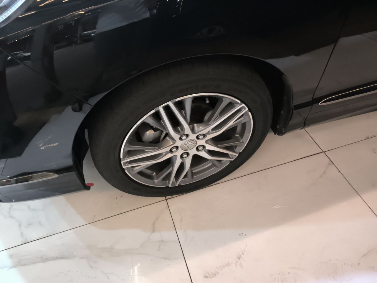 Elysion 2019 2.0L Hybrid Luxury photo 3