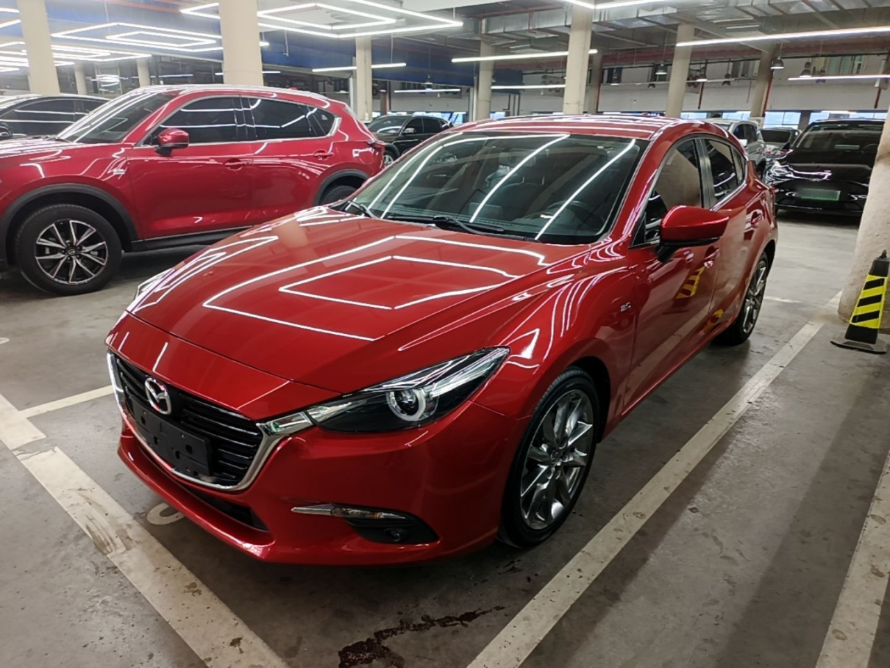 3 Axela 2017 Hatchback 2.0L AT Sport China V