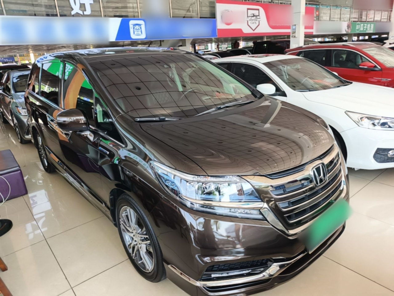 Elysion 2019 2.0L Hybrid Luxury photo 3