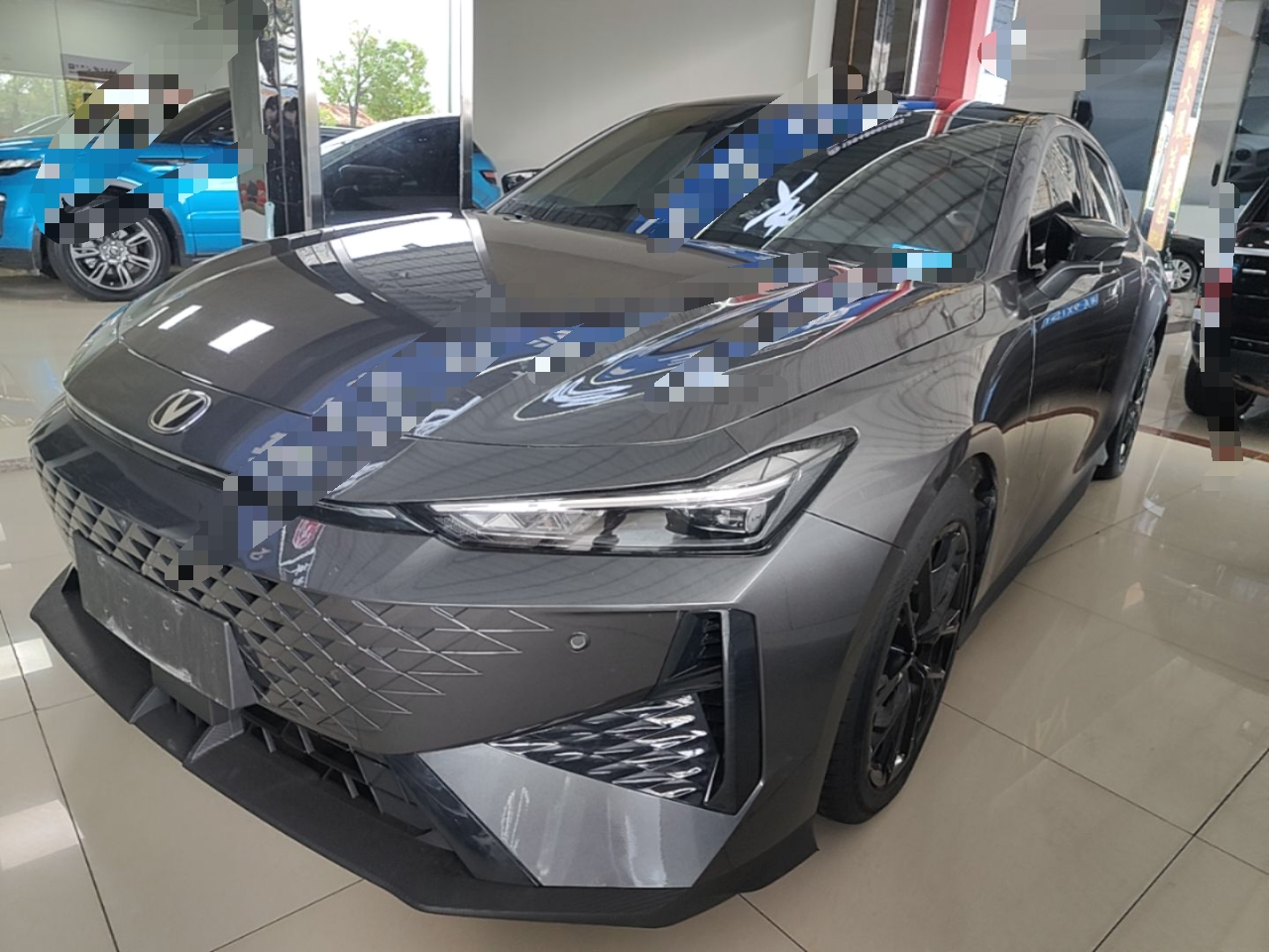 UNI-V 2024 1.5T Premium
