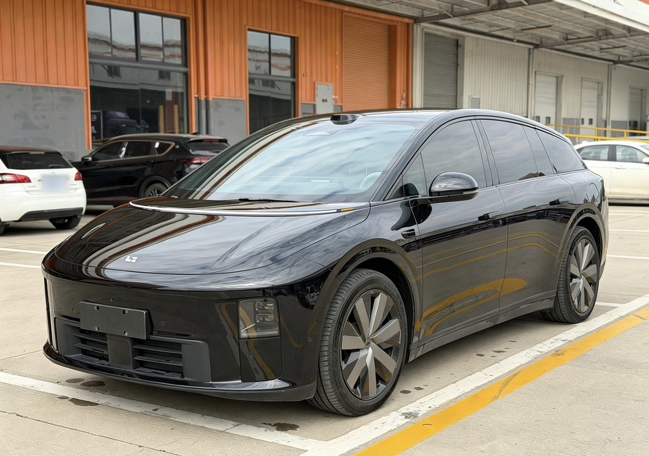Li Auto i6 2025 AWD Standard