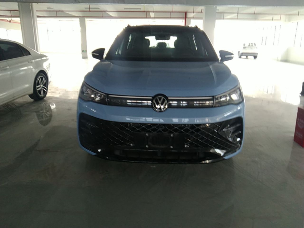 Tiguan L 2026 PRO 380TSI AWD R-Line Smart Premium photo 2