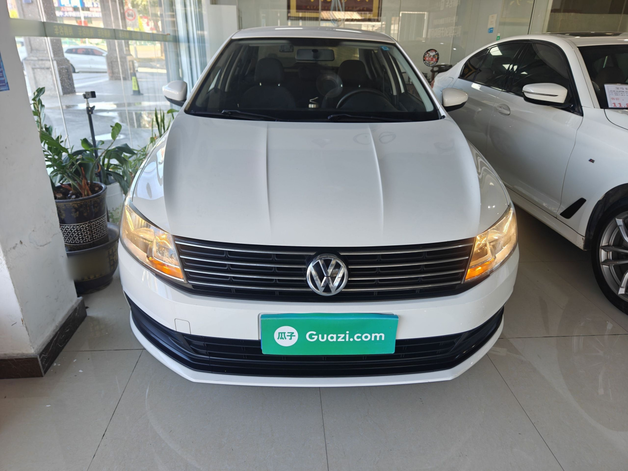 Lavida 2017 1.6L AT photo 2