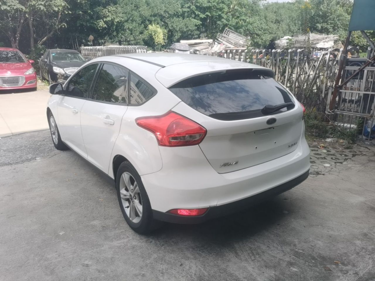Focus 2017 Hatchback 1.6L MT Comfort photo 4