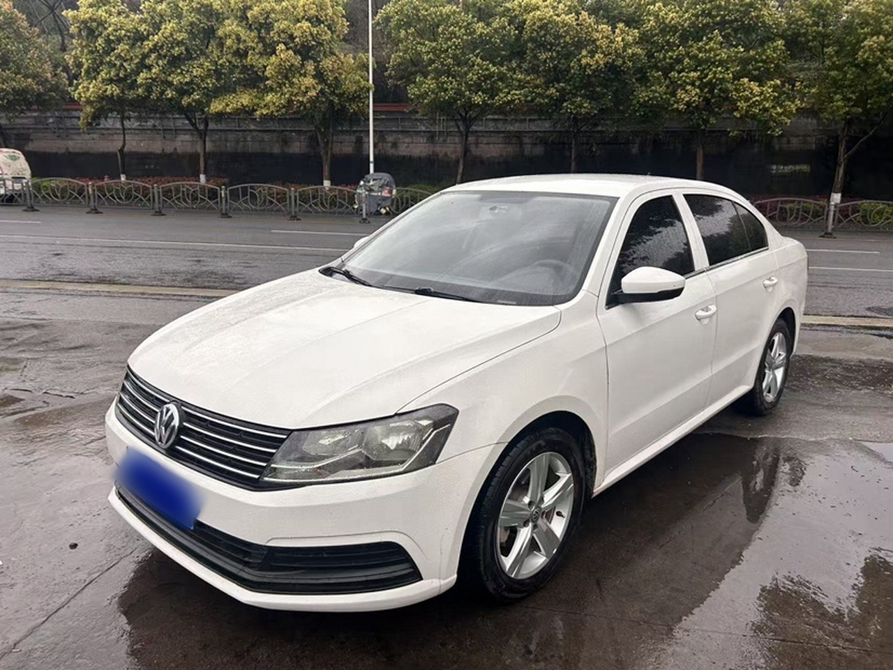 Lavida 2017 1.6L AT