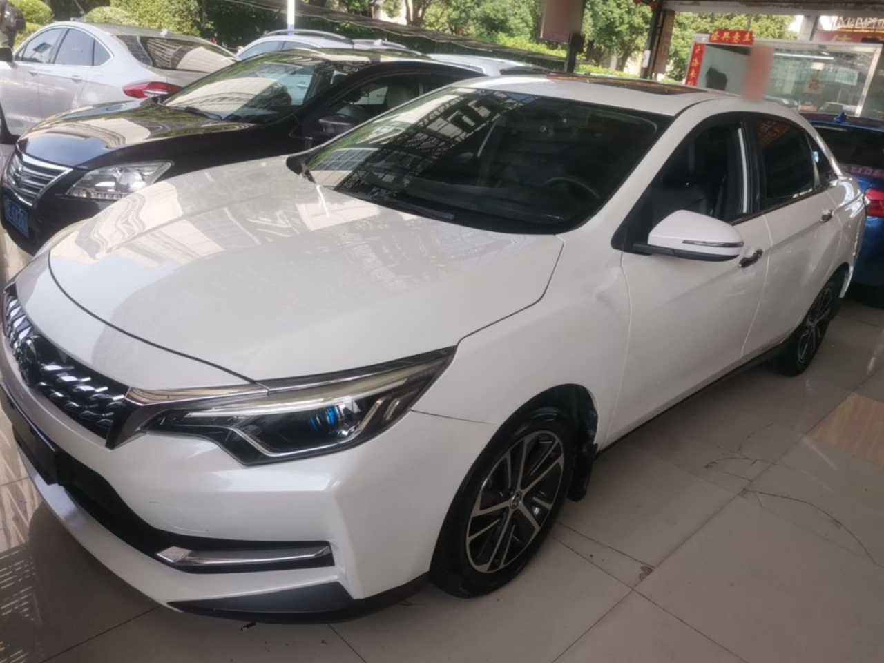 D60 2018 1.6L CVT Connected Elite