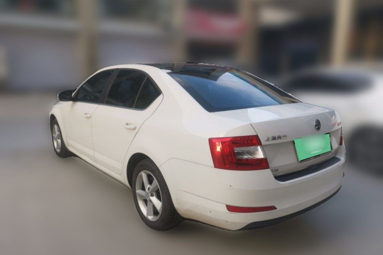 Octavia 2015 1.4TSI MT photo 4