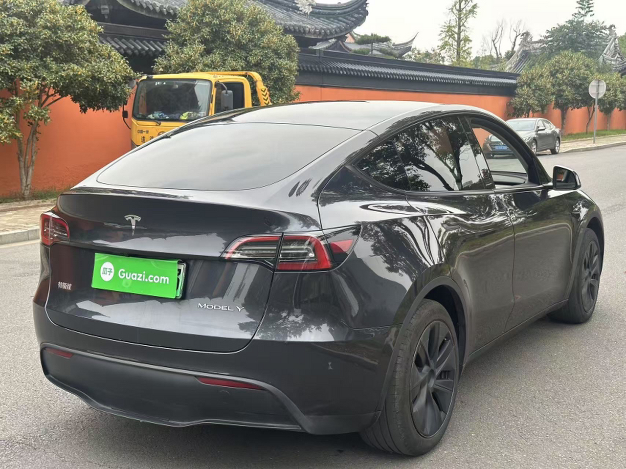 Model Y 2024 Long Range AWD photo 4