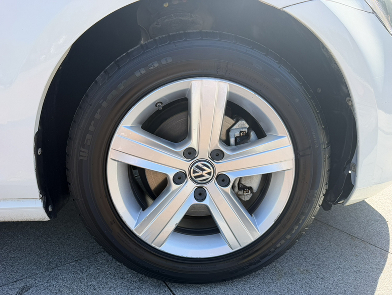 Golf 2017 230TSI AT Comfort Anniversary Edition photo 4