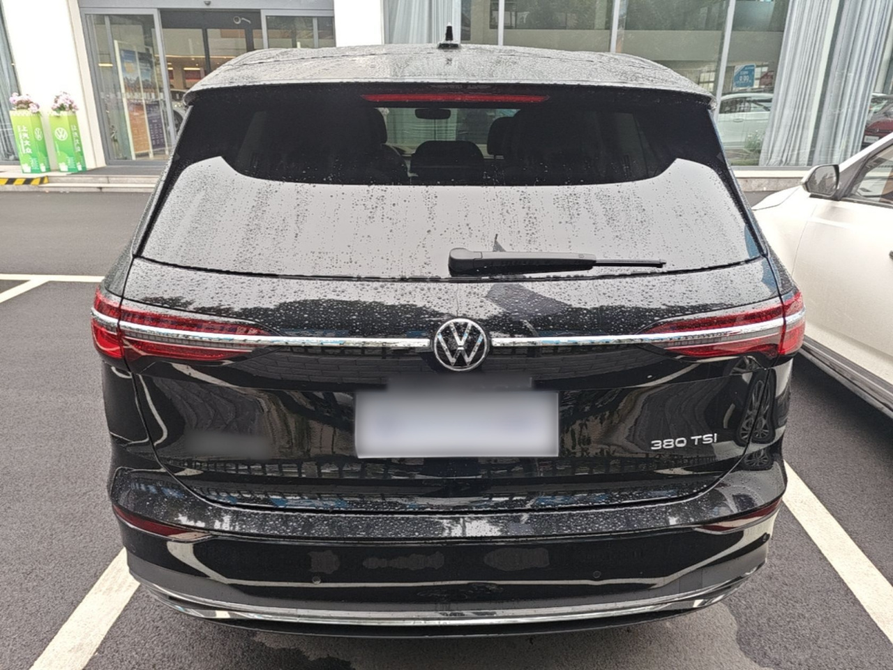 Viloran 2024 380TSI Premium photo 5
