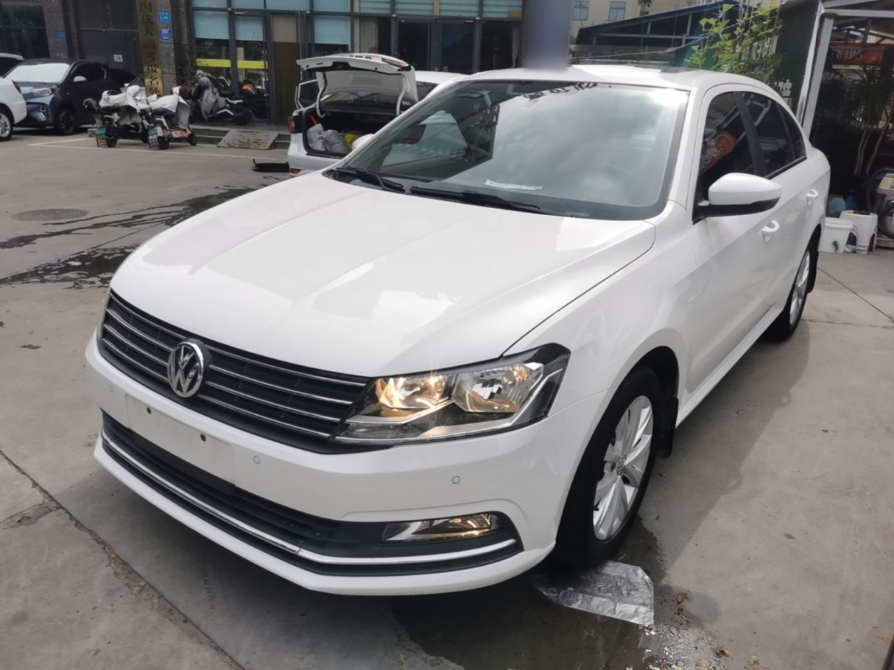 Lavida 2015 1.6L AT Comfort