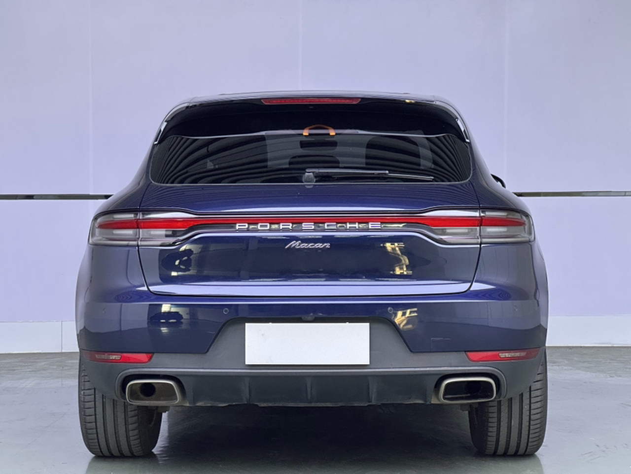 2018 Macan 2.0T photo 2