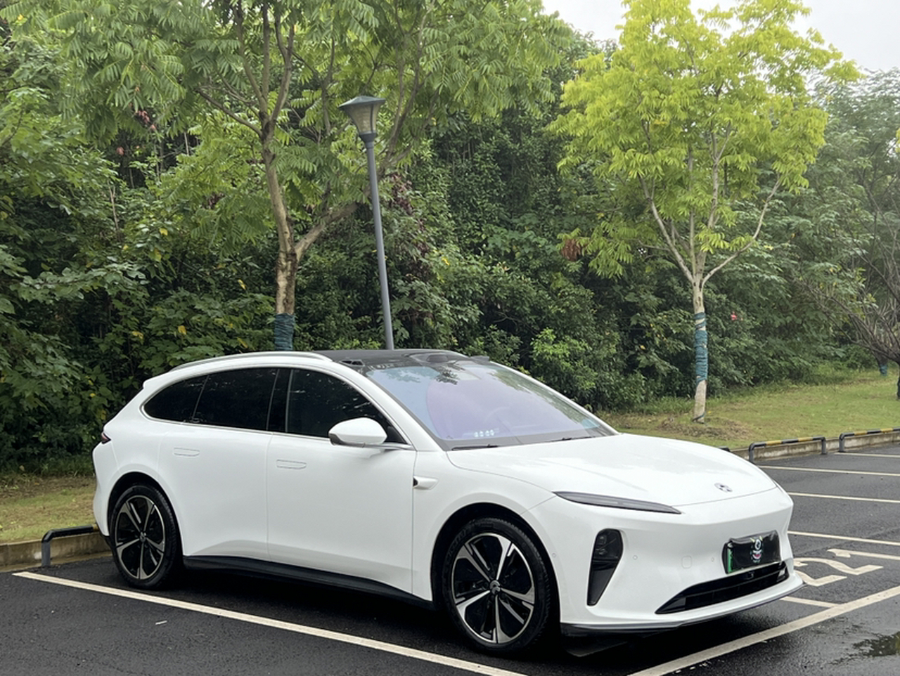 ET5T 2024 75kWh Touring photo 4
