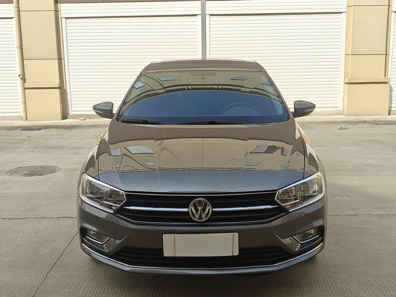 Bora 2017 1.6L AT Comfort photo 2