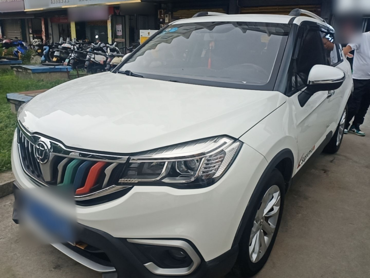 Zhonghua V3 2017 1.5L MT Comfort