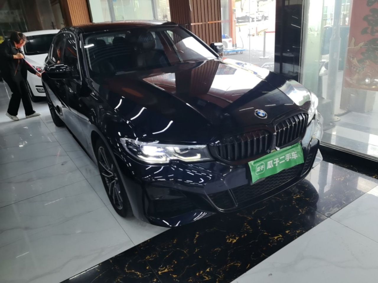 3 Series 2020 320Li M Sport Package photo 3
