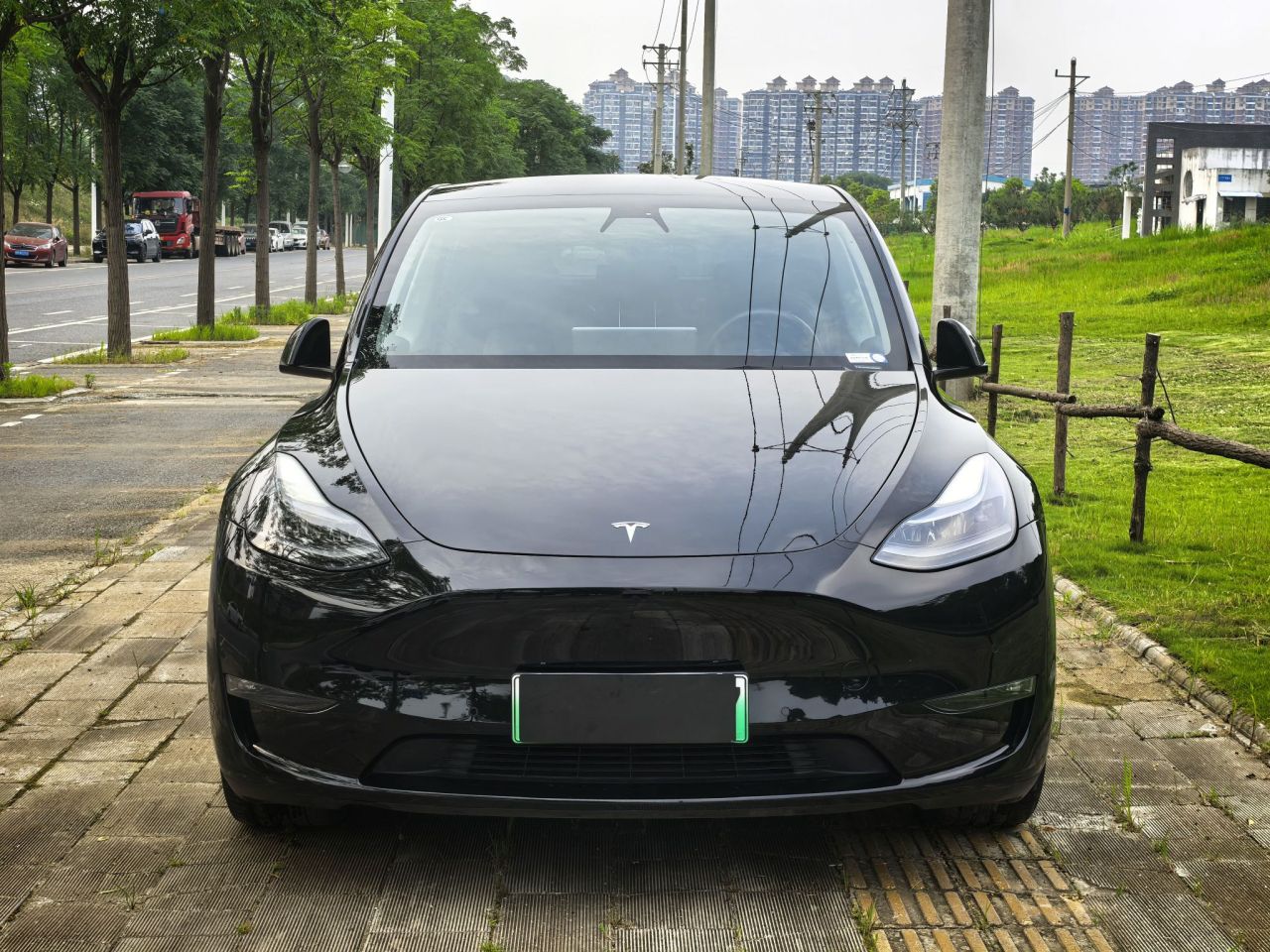 Model Y 2022 RWD photo 2