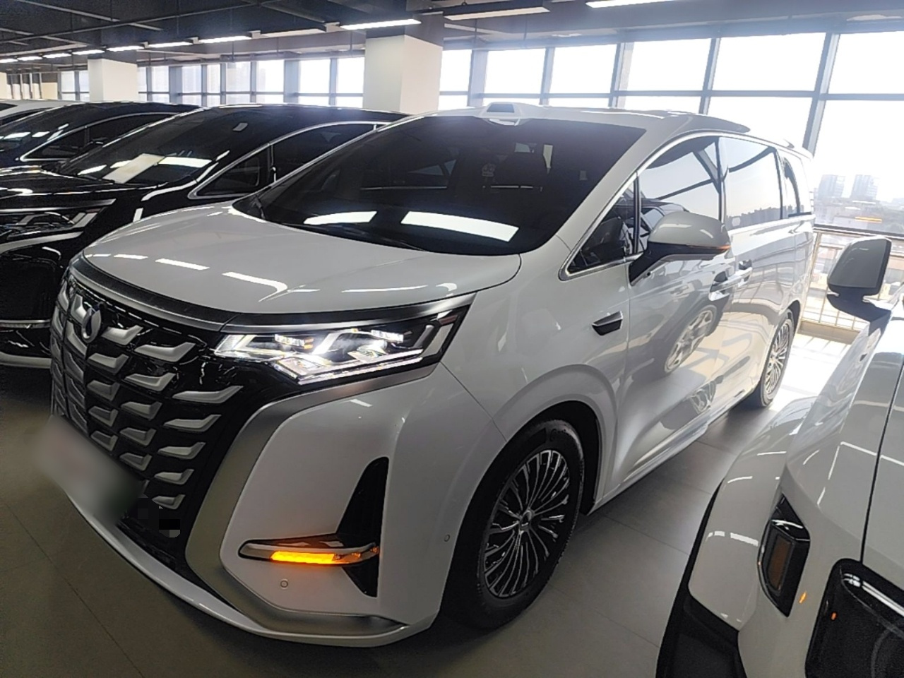 D9 2025 DM-i ADAS 1020 AWD Exclusive