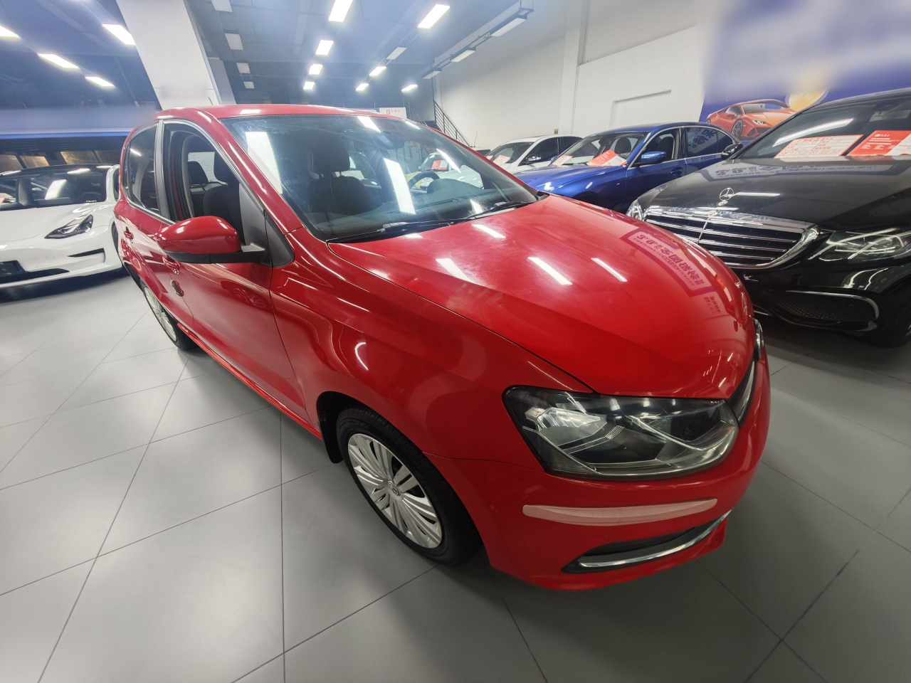 Polo 2016 1.6L AT Comfort photo 3