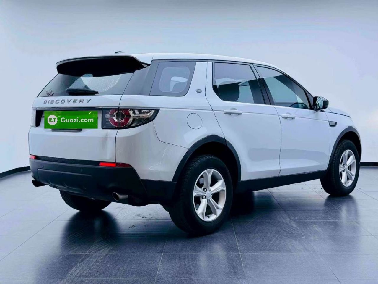 Discovery Sport 2016 2.0T S photo 2