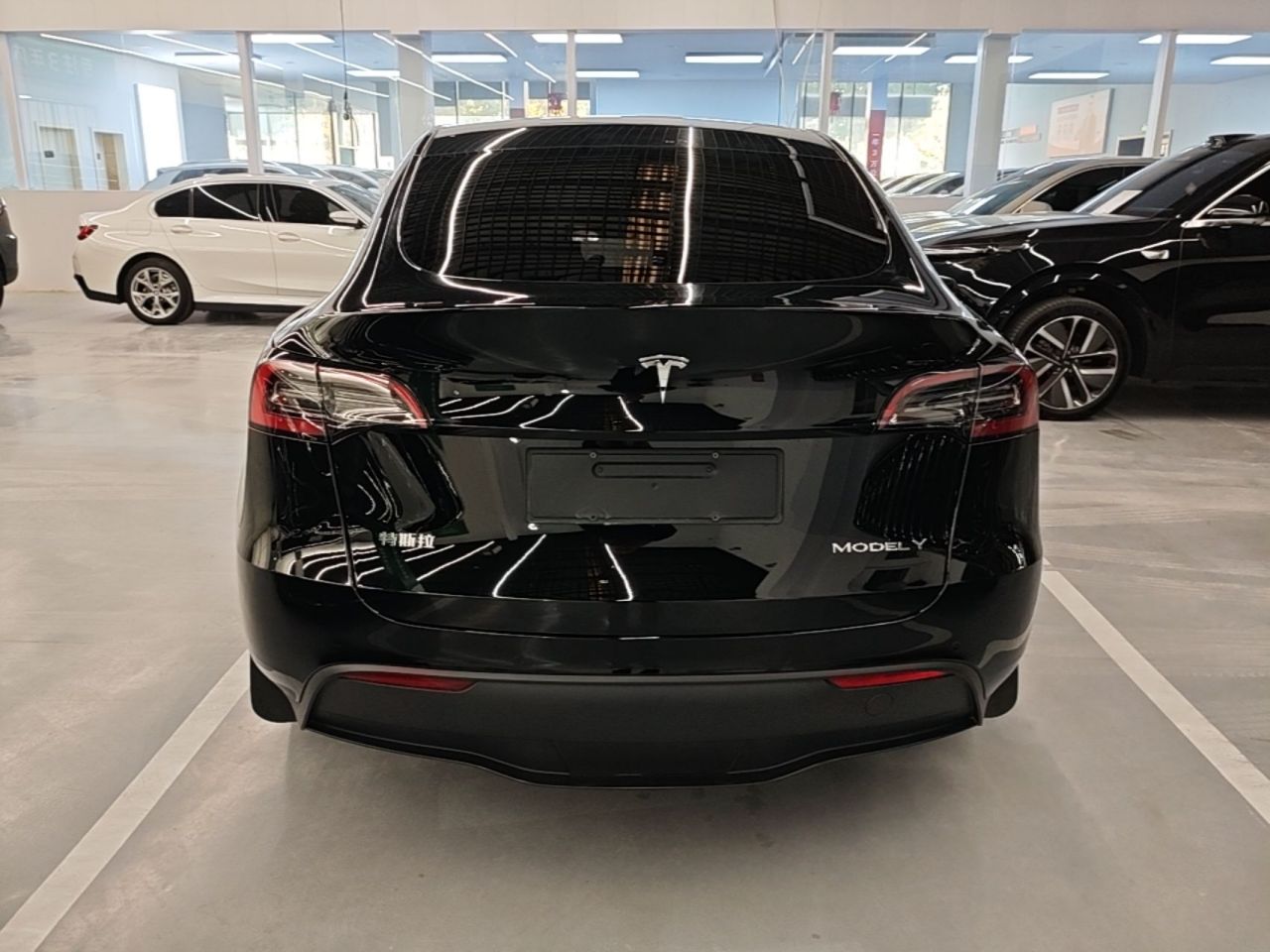 Model Y 2022 Facelift RWD photo 5