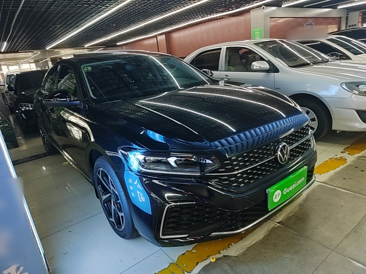 Passat 2025 380TSI photo 3