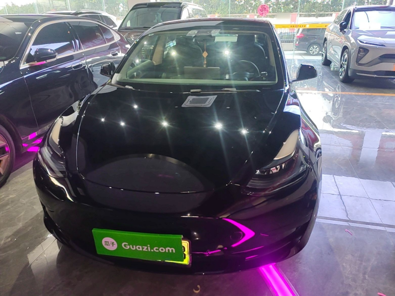 Model 3 2022 RWD photo 2