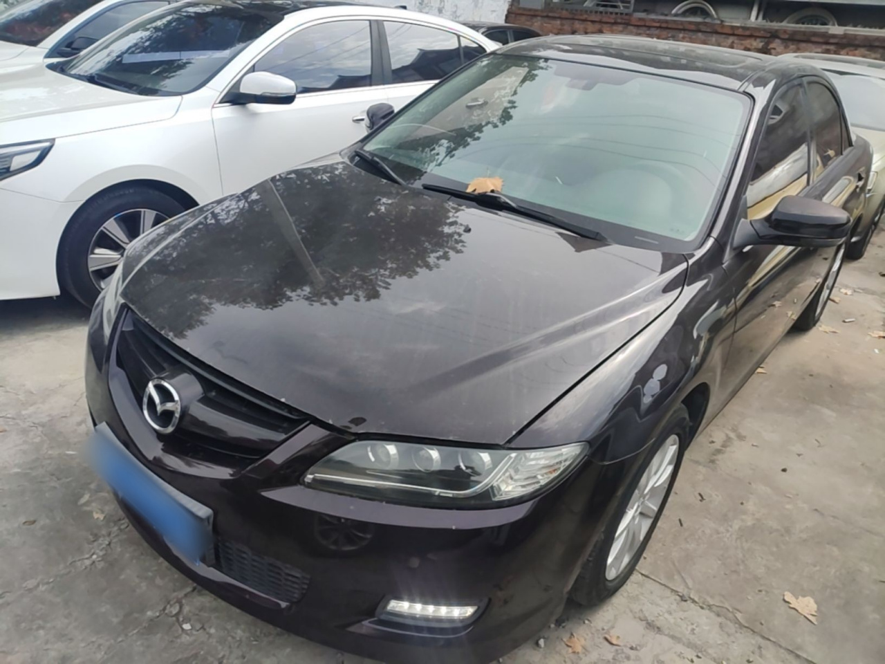 6 2012 2.0L AT Luxury