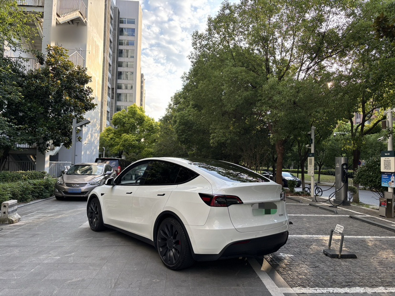 Model Y 2022 Performance AWD photo 2