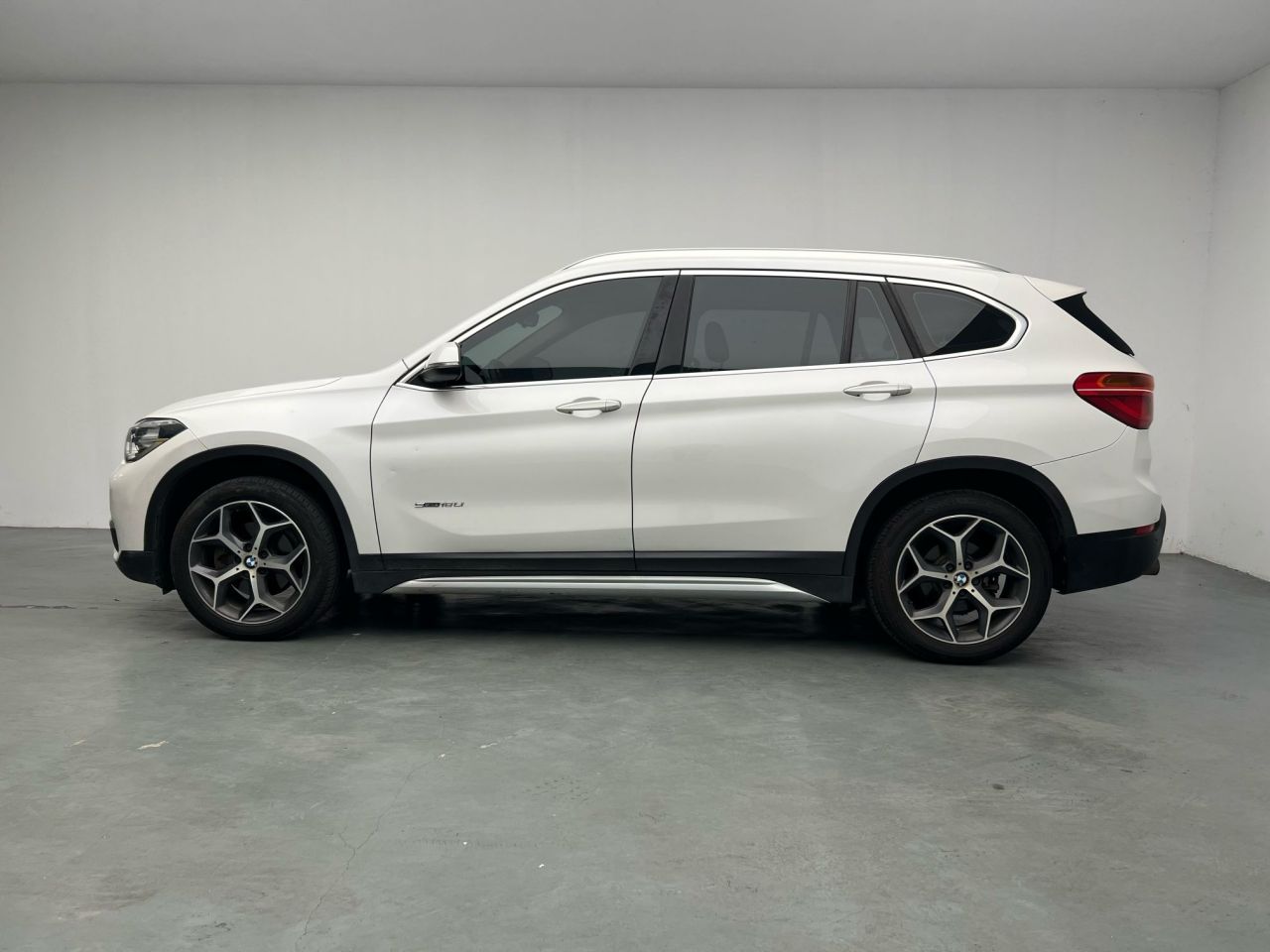 X1 2018 sDrive18Li Exclusive photo 2
