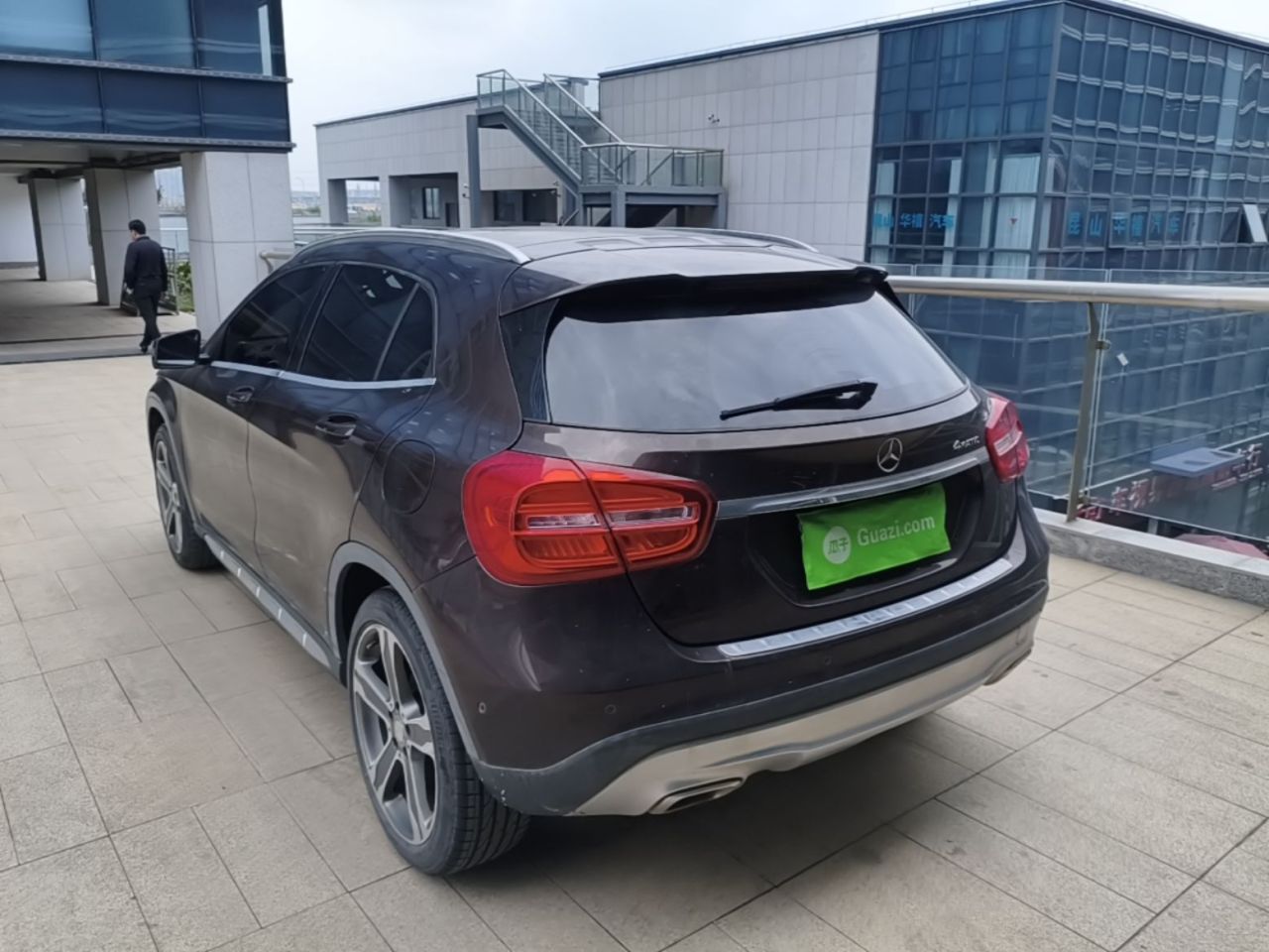 GLA 2015 GLA 220 4MATIC Luxury photo 4