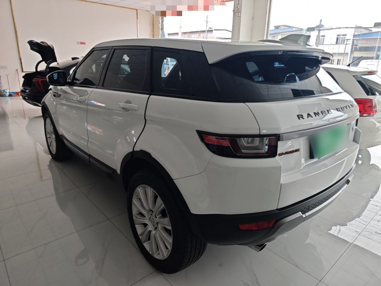 Range Rover Evoque 2017 2.0T SE photo 4
