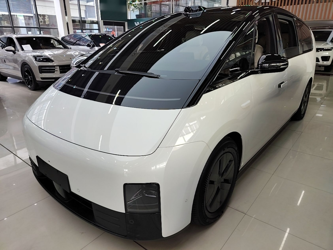 Li MEGA 2024 Ultra