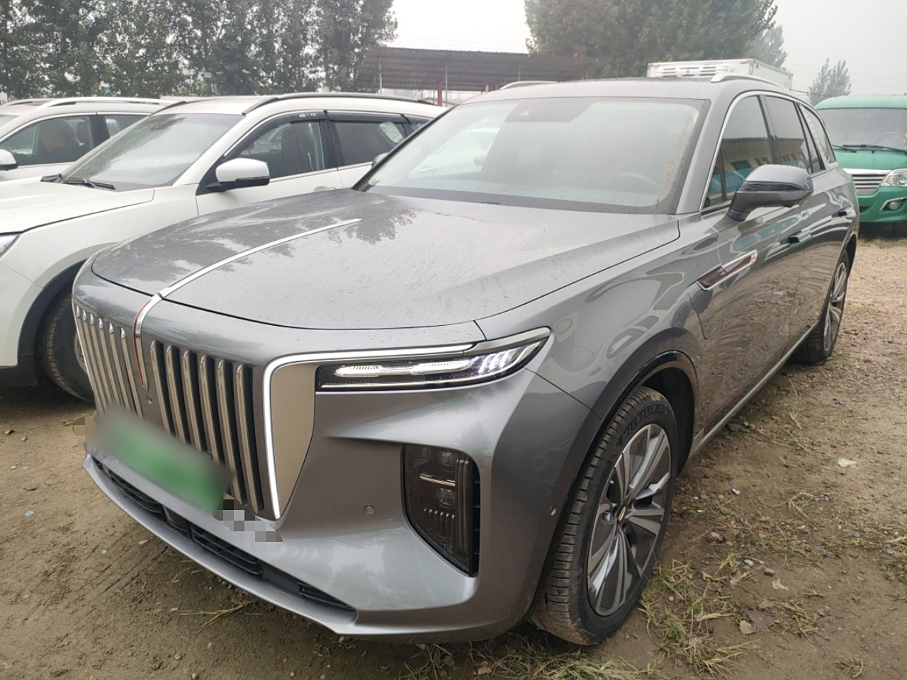 E-HS9 2022 690km 6-Seater