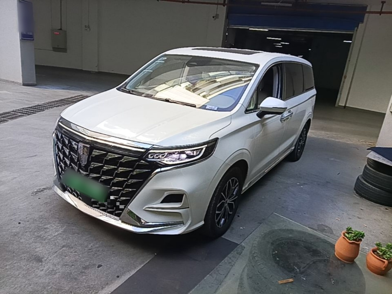 iMAX8 EV 2025 1.5T DMH