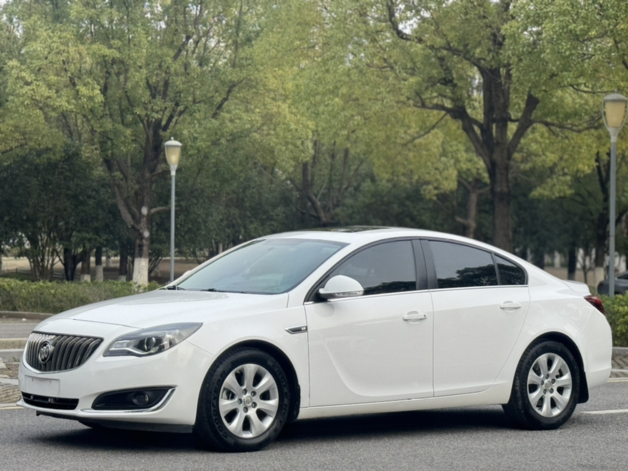 Regal 2015 1.6T Leading Tech