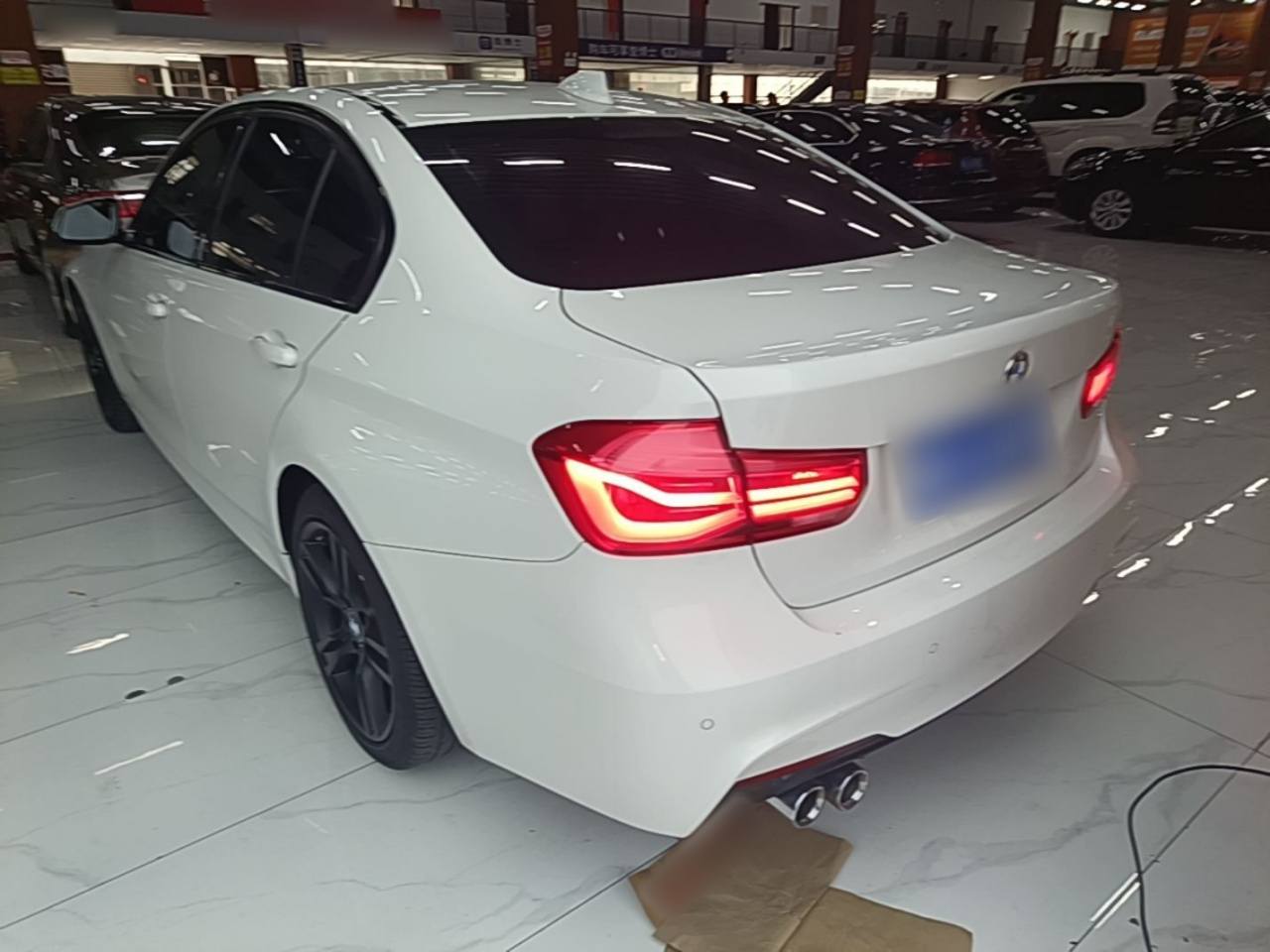 3 Series 2018 320i M Sport Package photo 4
