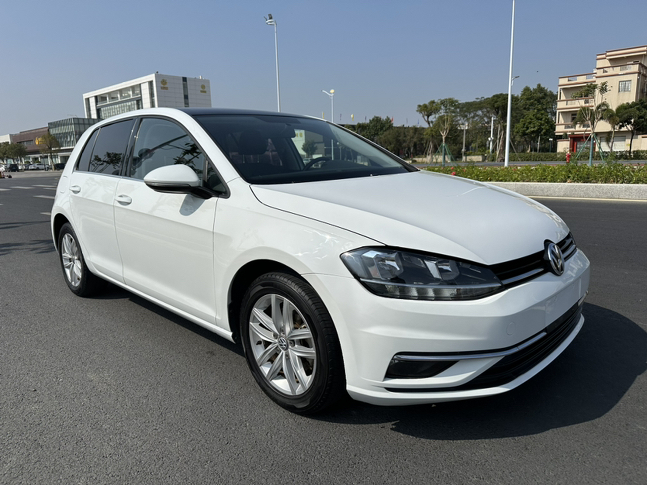 Golf 2018 230TSI AT Comfort photo 2