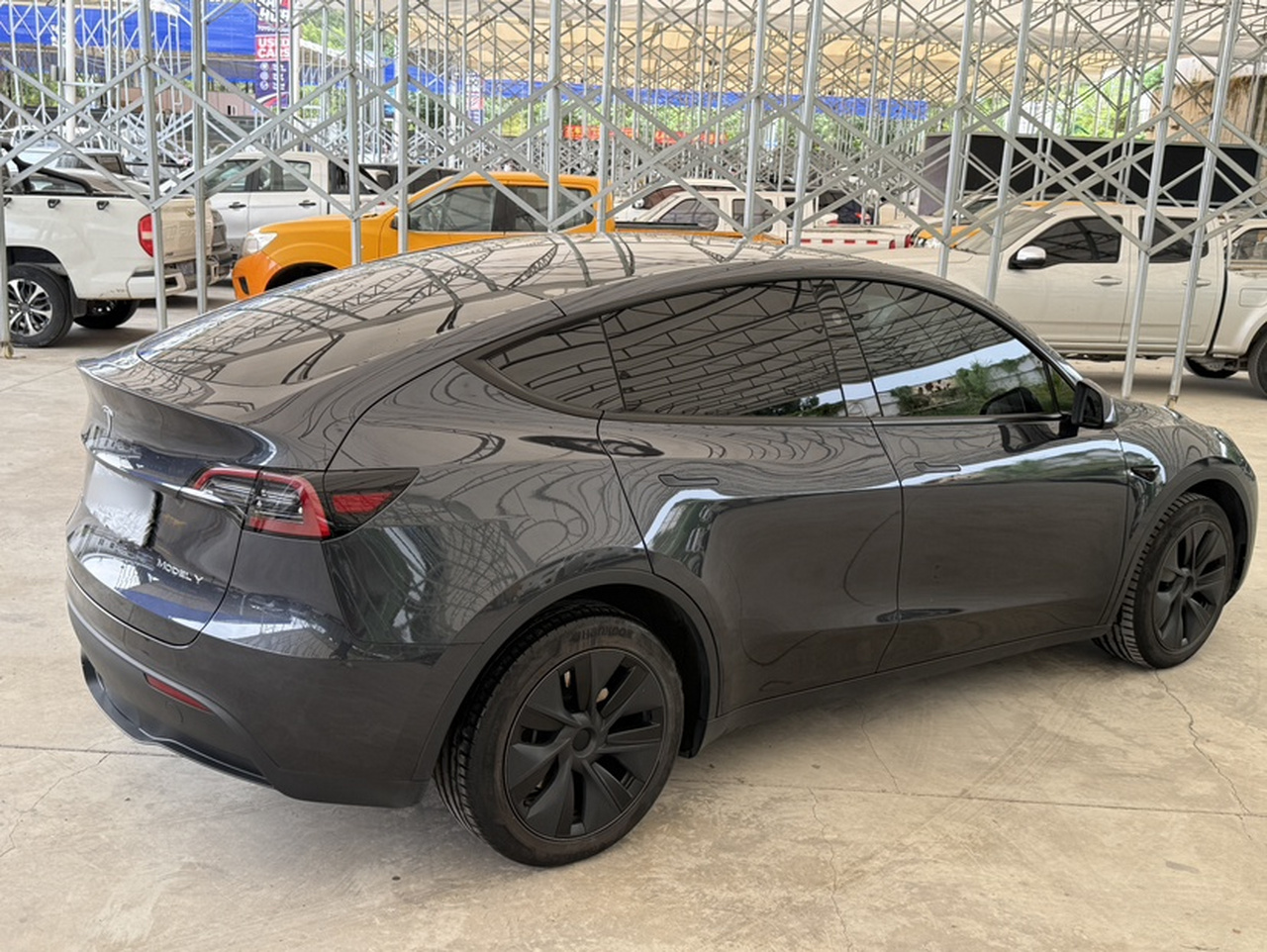 Model Y 2024 Long Range AWD photo 2