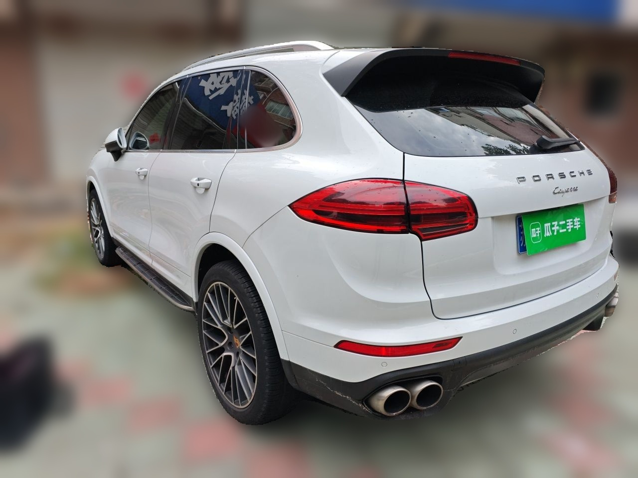 2016 Cayenne Platinum Edition 3.0T photo 4