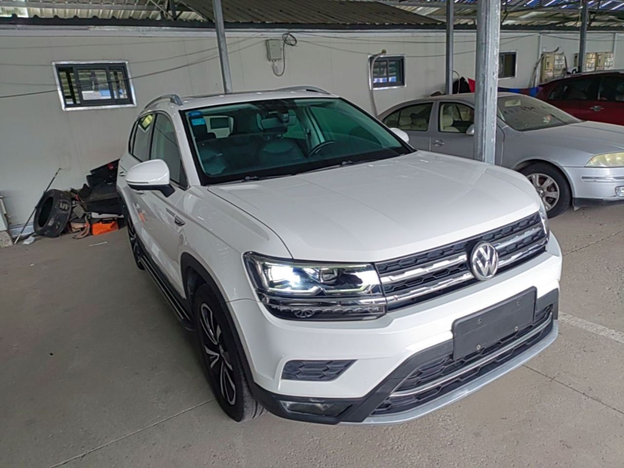 Tharu 2020 330TSI AWD Luxury China VI photo 3